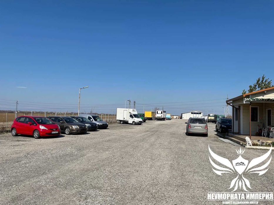 Продавам обществен обект 4989кв. първа линия пътя Асеновград - Пловдив