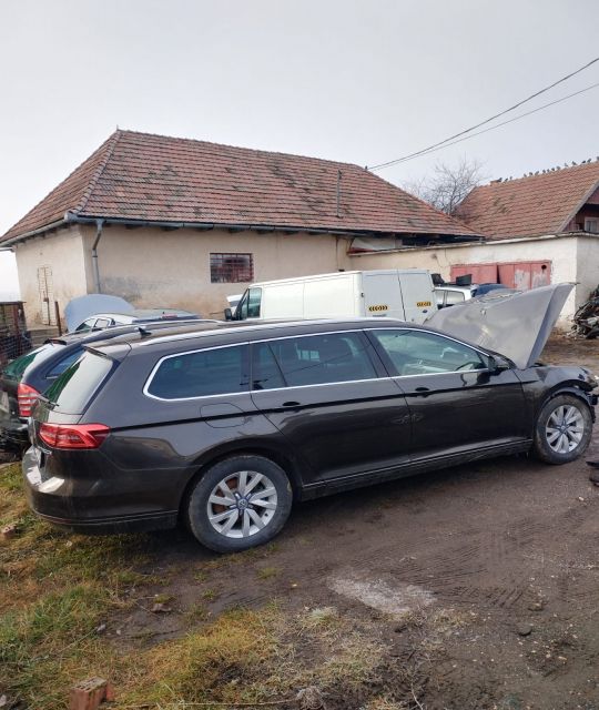 Dezmembram Volkswagen VW Passat B8 [2014 - 2020] Variant wagon 5-usi 2.0 TDI BlueMotion DSG (150 hp)