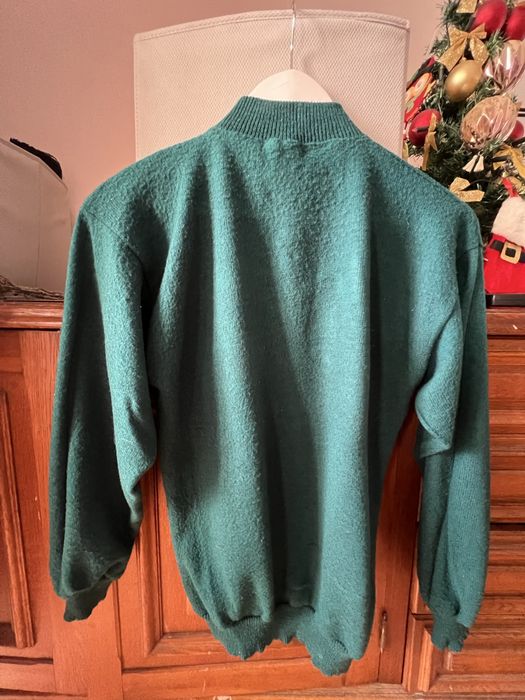 Pulover din angora cu broderie