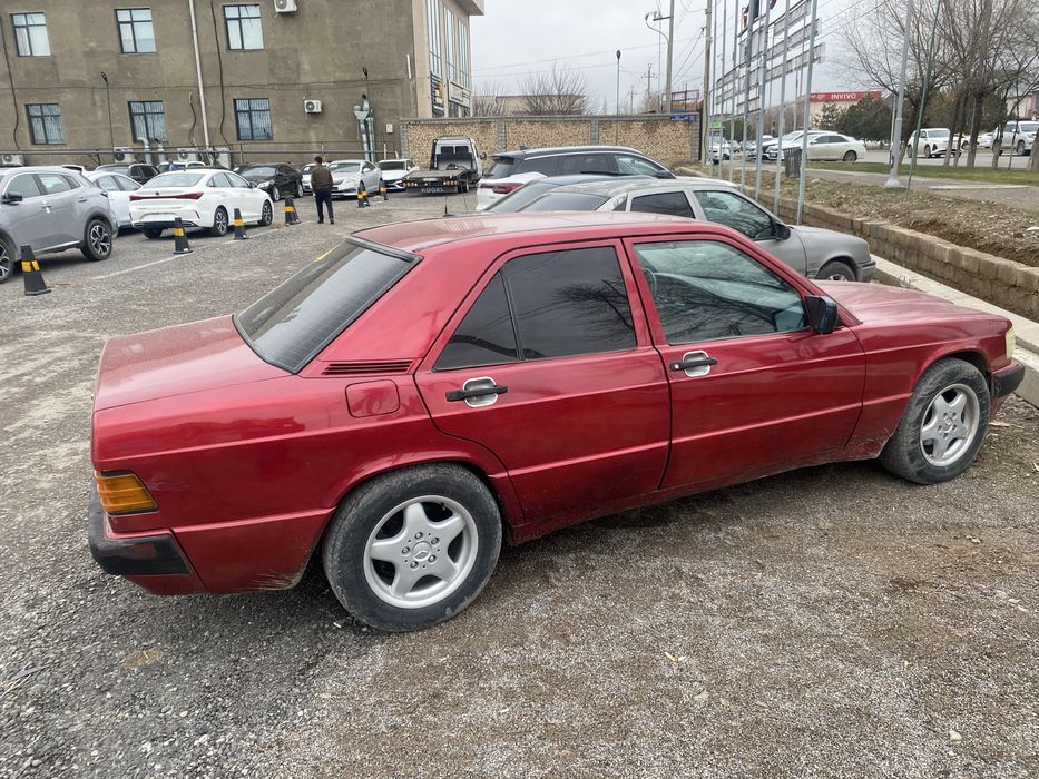 Мерседес бенз 190