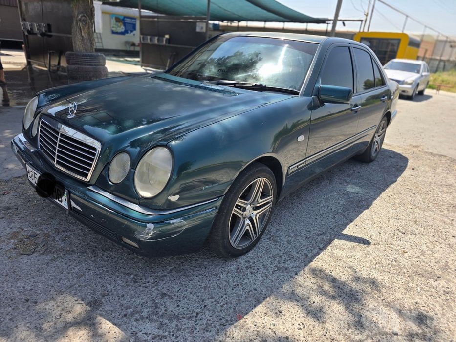 Mercedes W 210 sotiladi