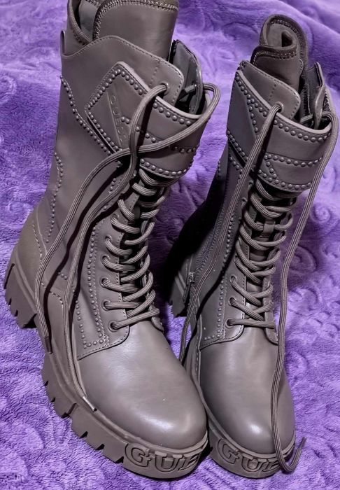 Guess оригинални дамски ботуши естествена кожа  38 номер