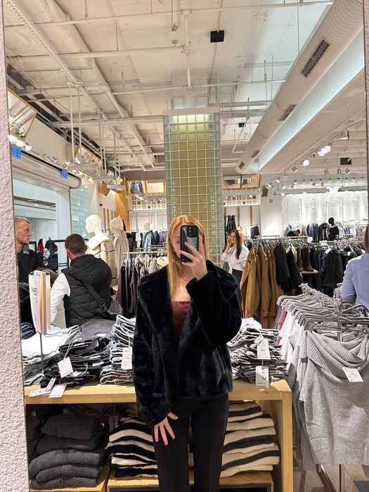 Палто от изкуствена кожа Pull & Bear, размер S, ново