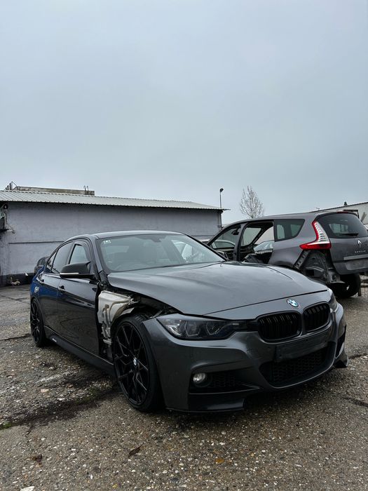 Dezmembrez BMW F30 335d 313cp xDrive Pachet M Pack OEM B39 - Seria 3