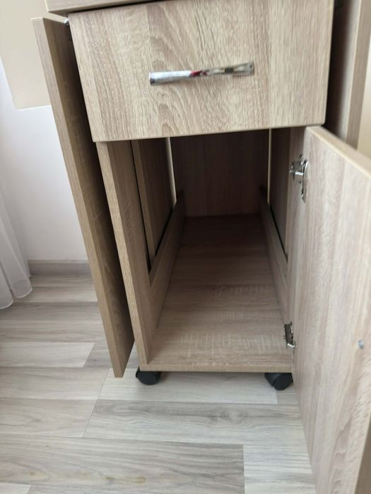 Masa pliabila rabatabila extensibila pe roti