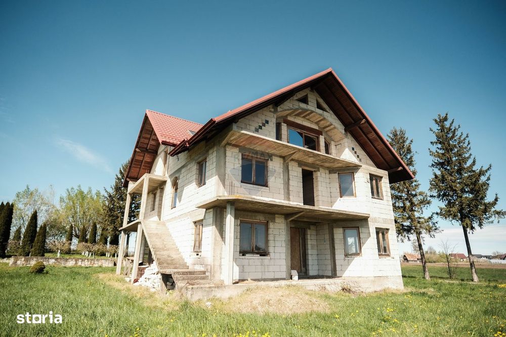 Casă / Vilă de vânzare in Fratautii Vechi