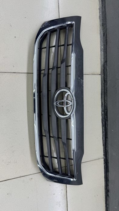 Решётка Toyota hiace,hilux