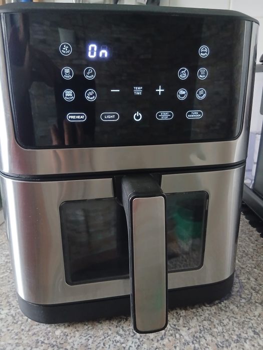 Air Fryer (friteuză cu aer cald)