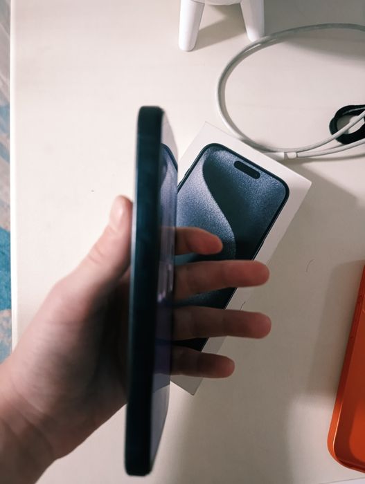 Продам  iPhone 15 pro