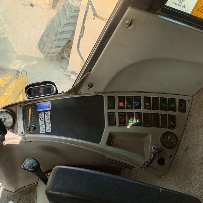 New Holland камбайн