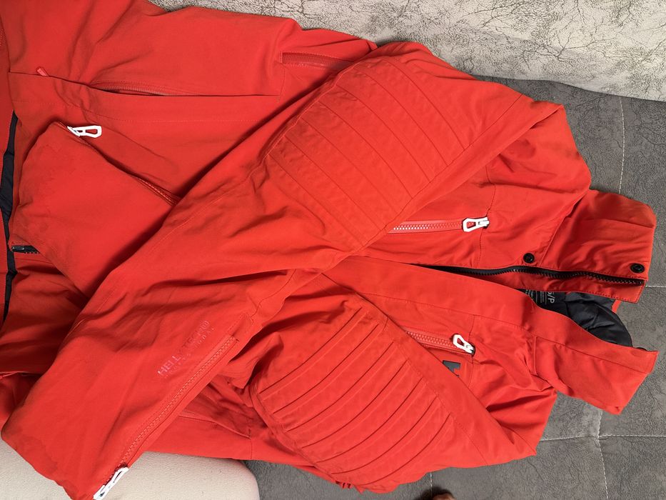Продам мужскую куртку Helly Hansen (оригинал)