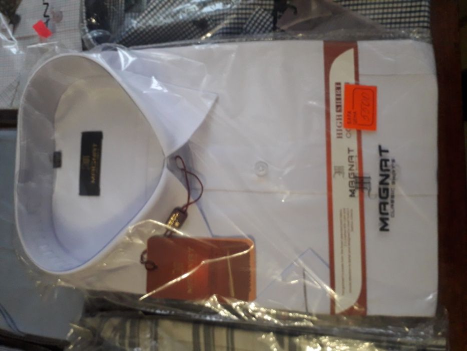 Продаю мужские рубашки