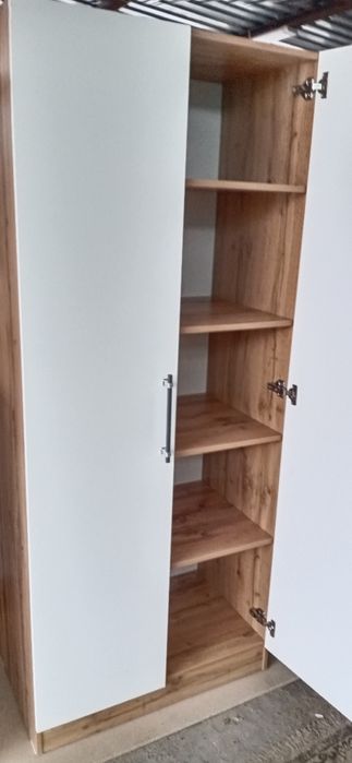 Шкаф напольный плательный