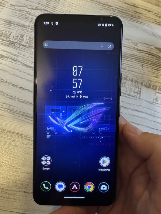 Telefon gaming Asus Rog Phone 6