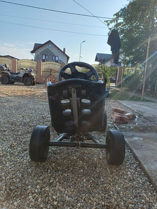 Salut vând cart folosit