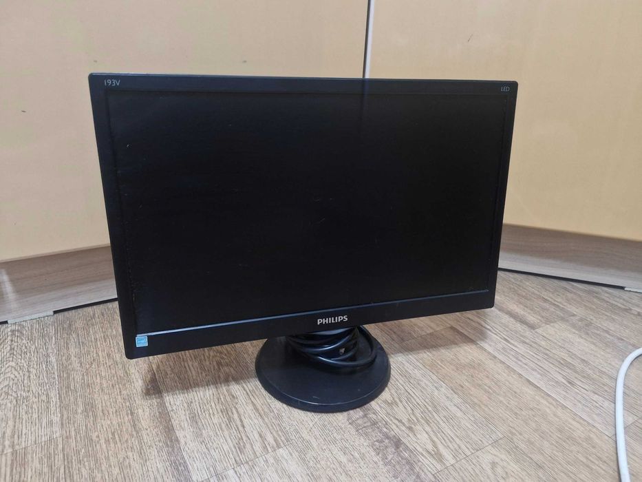 Philips 2016 19 дюймов рабочий с проводами