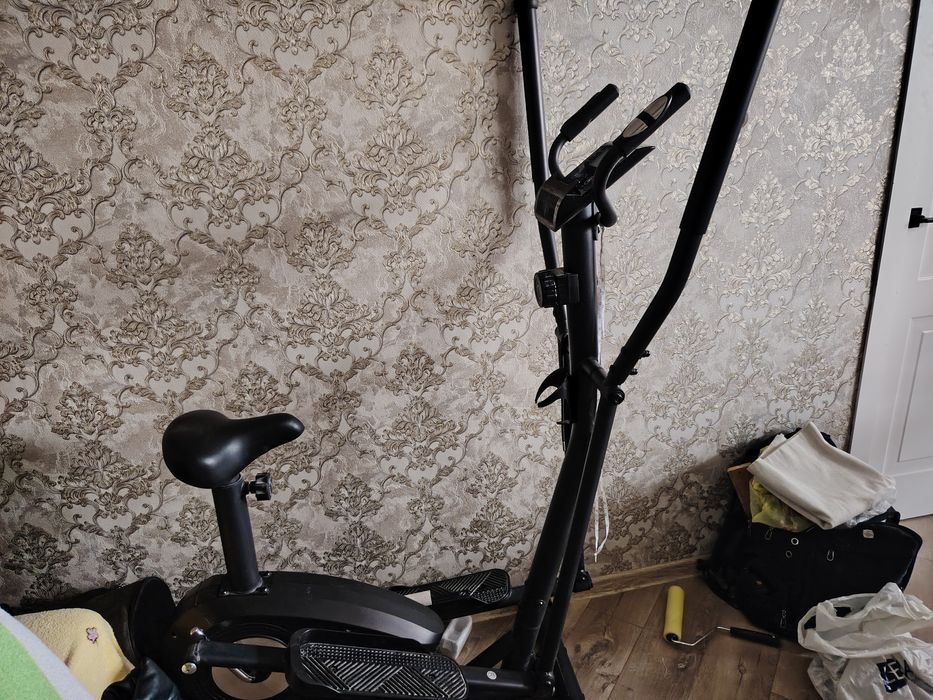 Эллиптический тренажёр