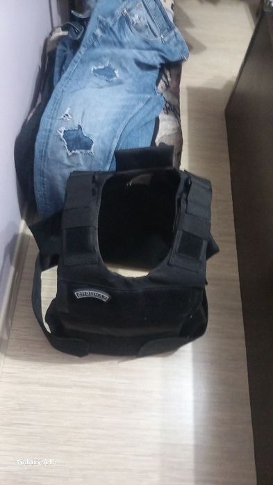 Тактическа бронебойна жилетка