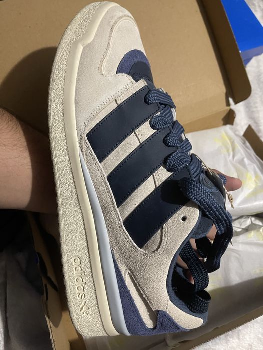 Кроссовки adidas