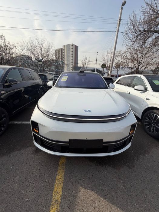 Li 7 restayling 2025