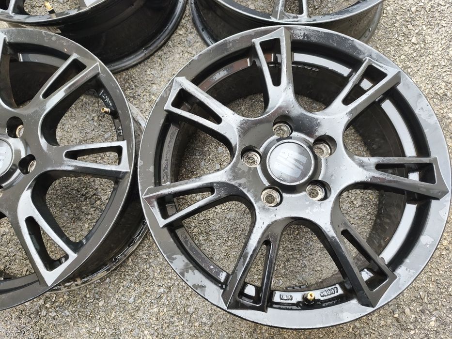 Seat/VW; 16 цола 5x112; 4 бр. Оригинални лети джанти -  черен цвят
