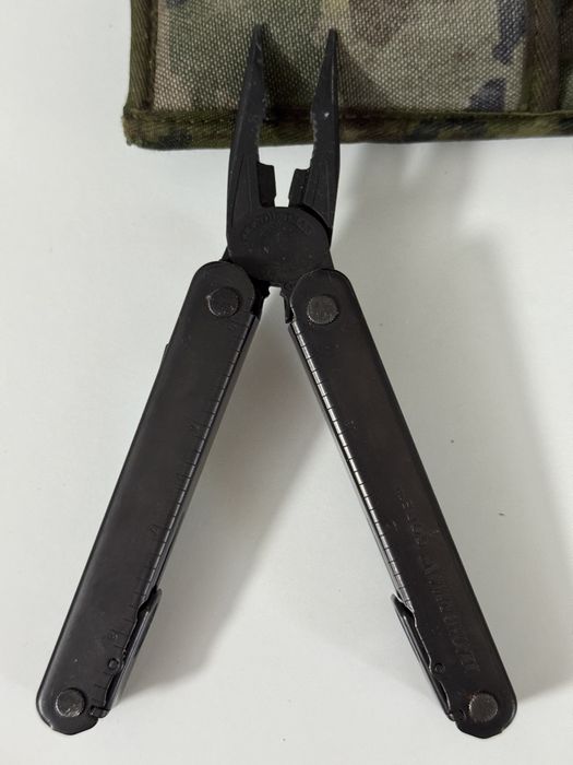 Leatherman negru