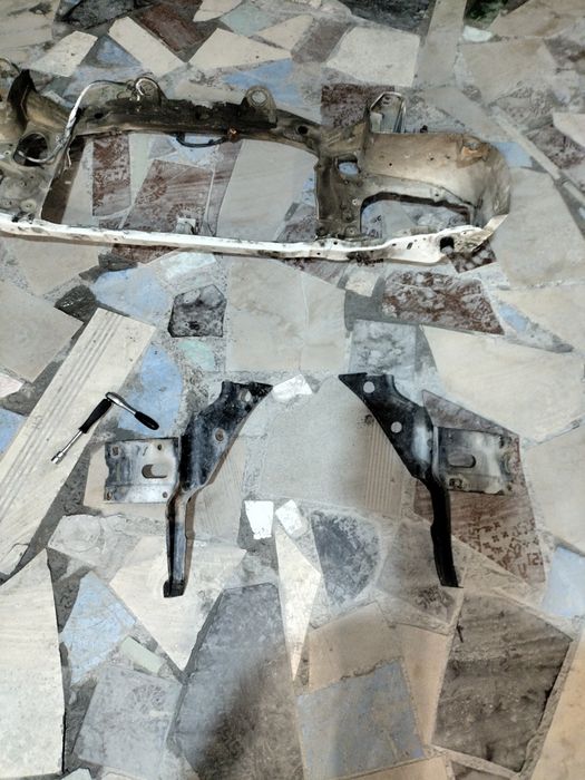 Запчасти на Монтеро спорт