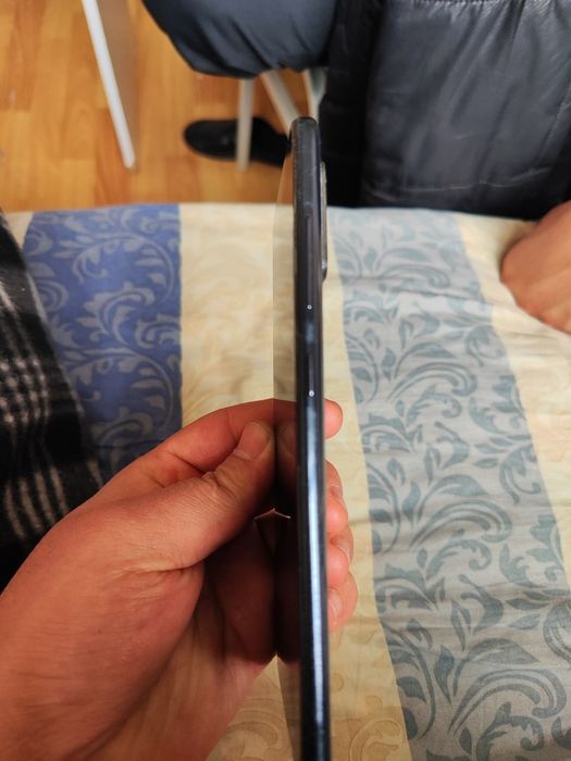 Galaxy a71 sotiladi srochniy pasport kopiya beriladi