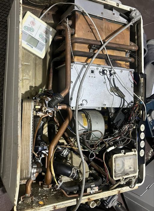 Срочно продам настенный котел