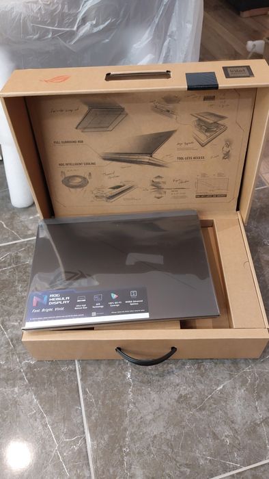 Asus Rog Strix G16 G615L Гейминг Лаптоп Нов 24м. Гаранция