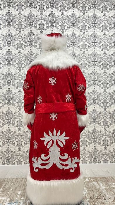 Продается костюм Деда мороза и снегуречка