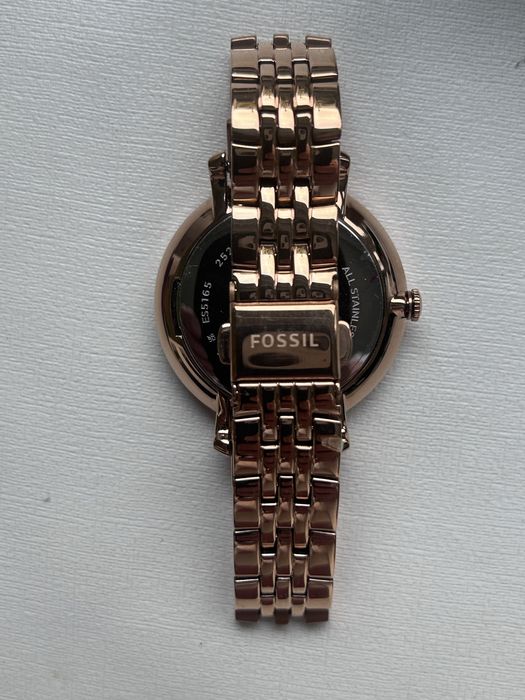 Нов дамски часовник Fossil Jacqueline ,розов цвят.