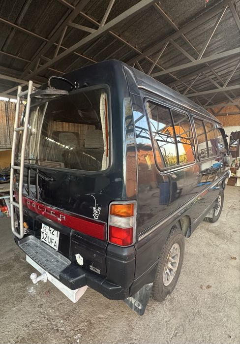Продам Mitsubishi Delica 4WD