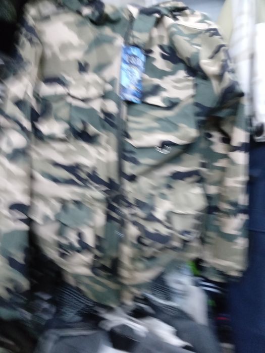 Продам спец одежду новая возможен торг