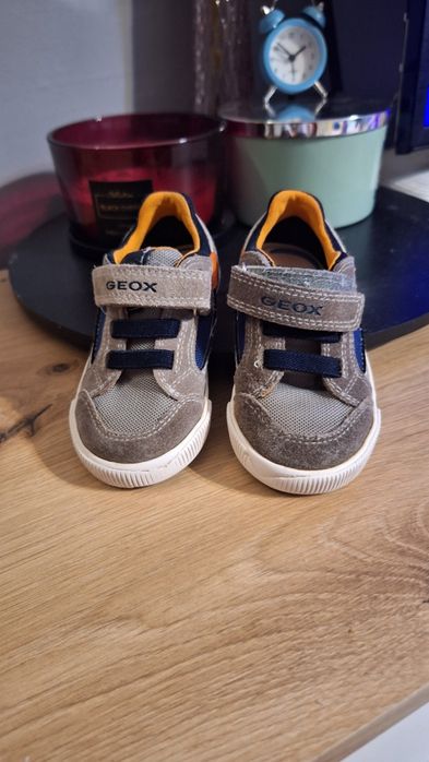 Кожени обувки Geox 21 номер