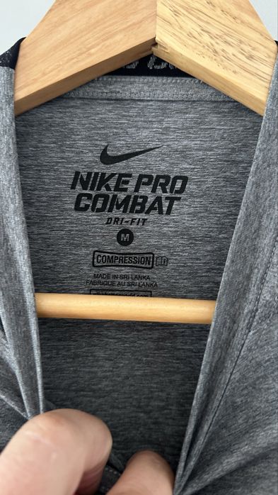 141 Tricoul Nike Pro Combat Compresie