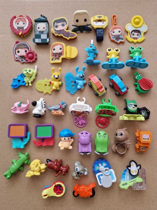 Играчки Kinder Joy, Kinder Surprise и други