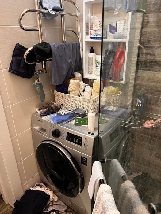 Продается 4-комнатная квартира.