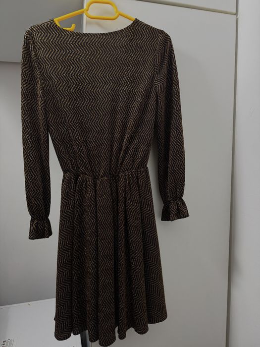 Rochie scurta  Poema