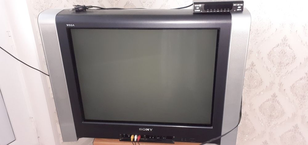 Продам Телевизор SONY