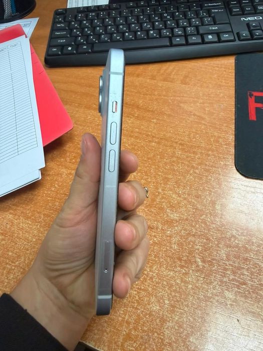 iPhone 15 128GB продам