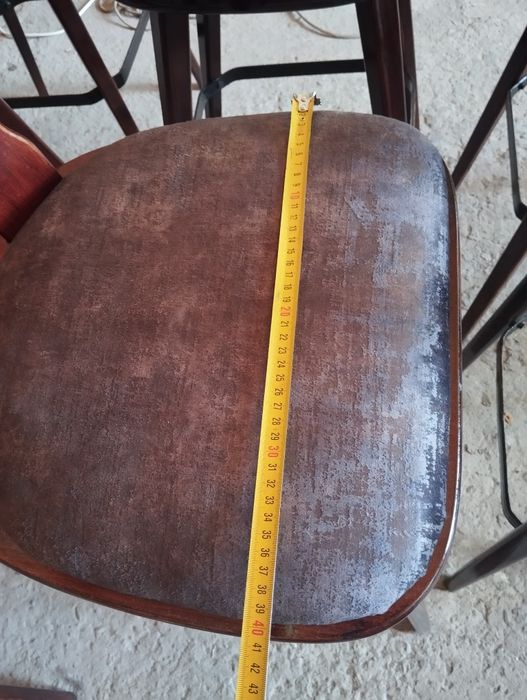 Дървени бар столове C24