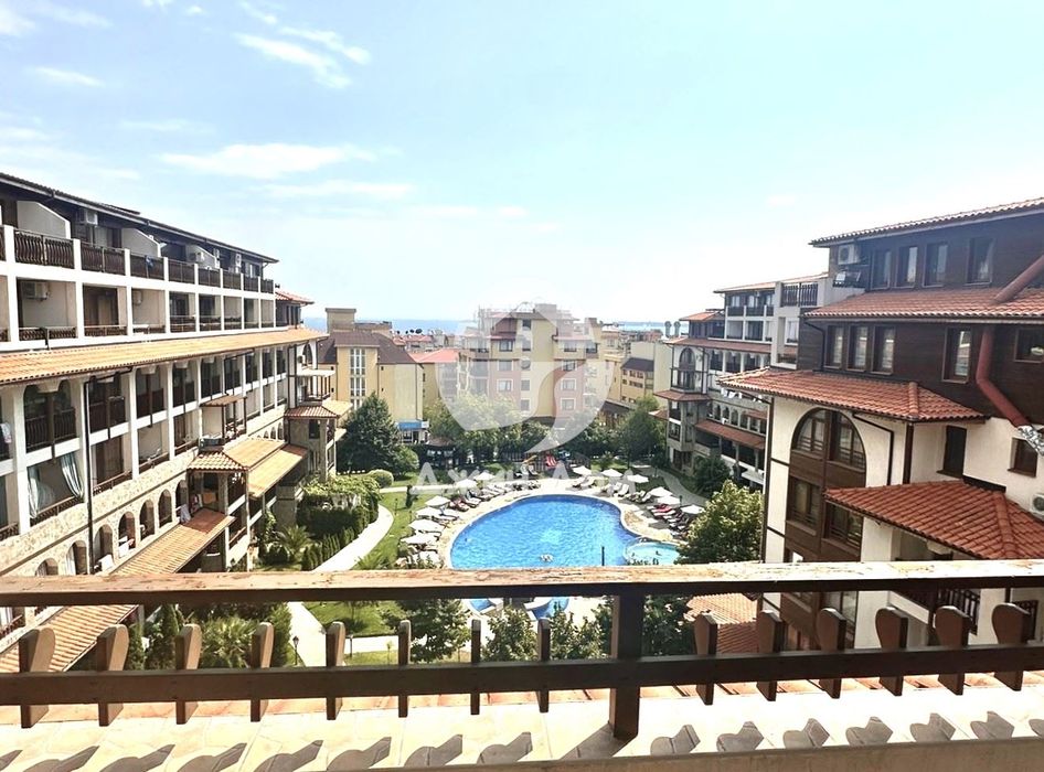 Четиристаен апартамент с ГЛЕДКА МОРЕ в к-с Олимп, гр. Свети Влас