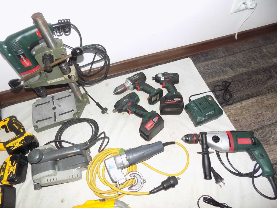 Scule  Metabo  ,  DeWalt  18V  , foarfeca de tabla TRUMPF