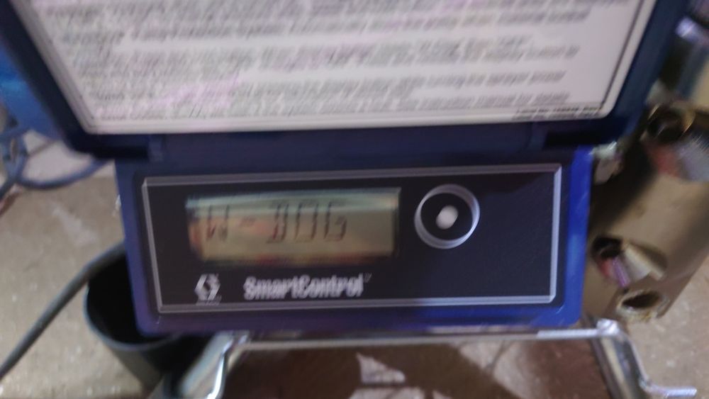 Продавам машина  за боядисване Graco St max 395