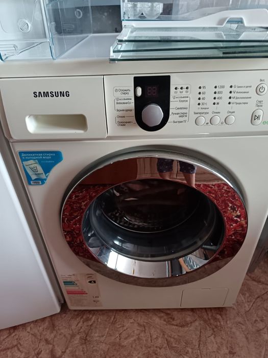 Продам стиральную машинку.