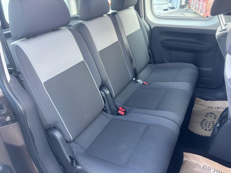 Vând vw cady 2011 motor de 1'6 diesel impecabil