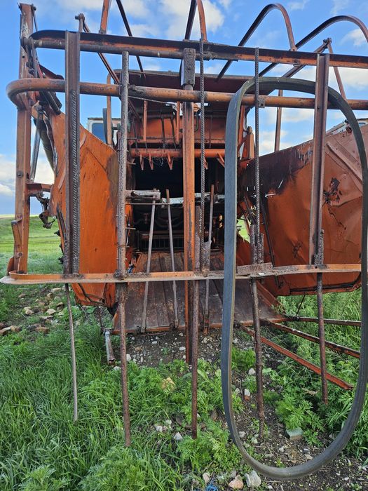 Два комбаина Нива СК5