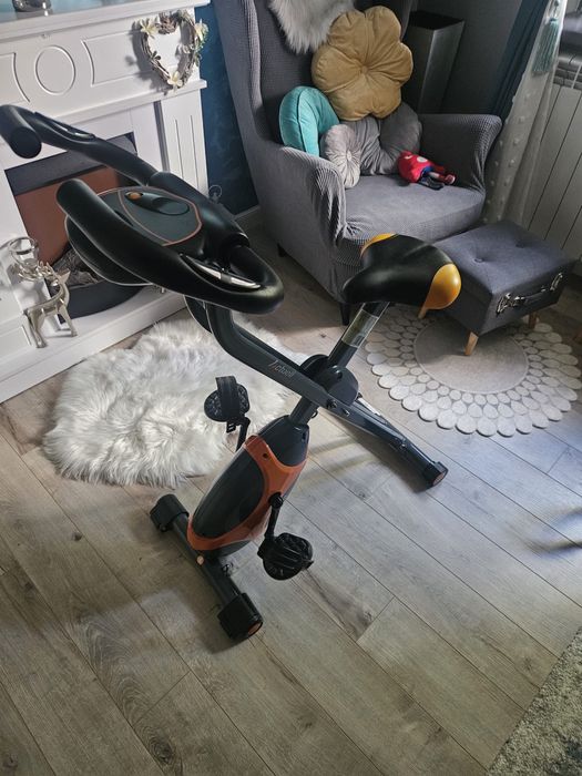 Bicicleta statica pliabila