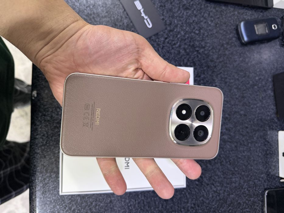 Redmi not 15 pro+5g pamit 12.512g holati yahwi oqip qlila